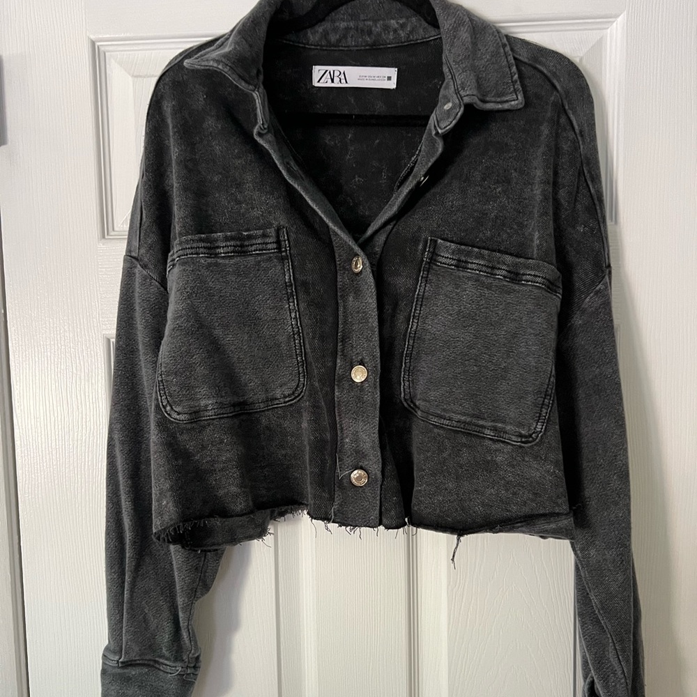Zara Black Cropped Button-Up Jacket